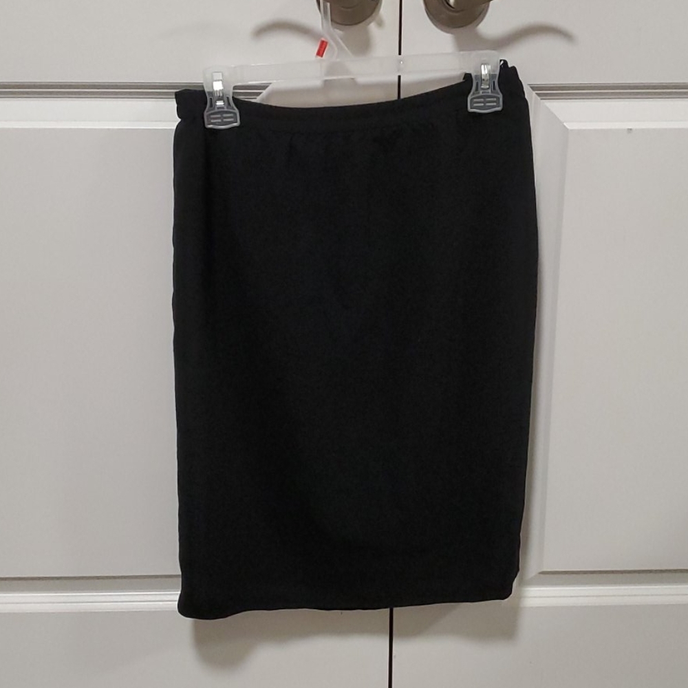 Dana Buchman Black Midi Wool Skirt